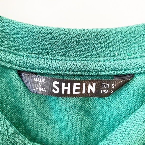 𝅺emerald Green hi lo top - Picture 2 of 2